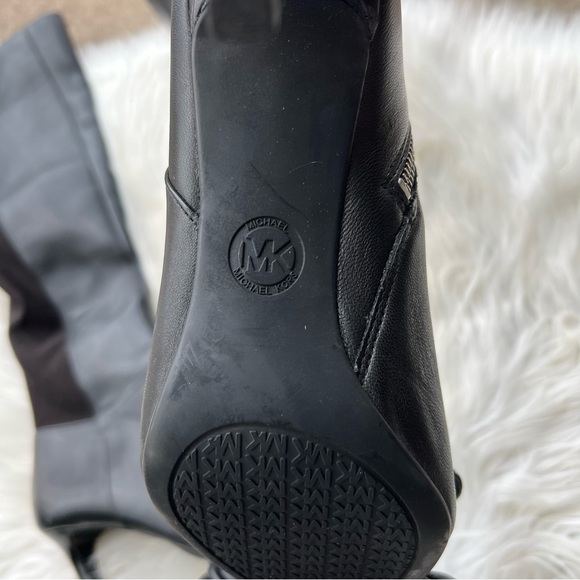 Michael Kors Black Leather Pointed Toe Stiletto Heel Knee High Boots - Picture 3 of 7